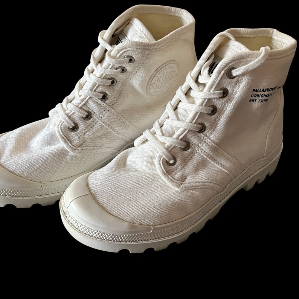 Palladium White Canvas Lace-Up Boots | Women’s Size 7 / Men’s 5.5